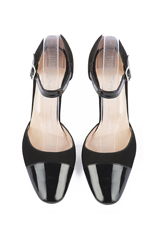 Women's gloss black and matt black open side dress shoes, with an instep strap. Round toe. High kitten heels - Top view